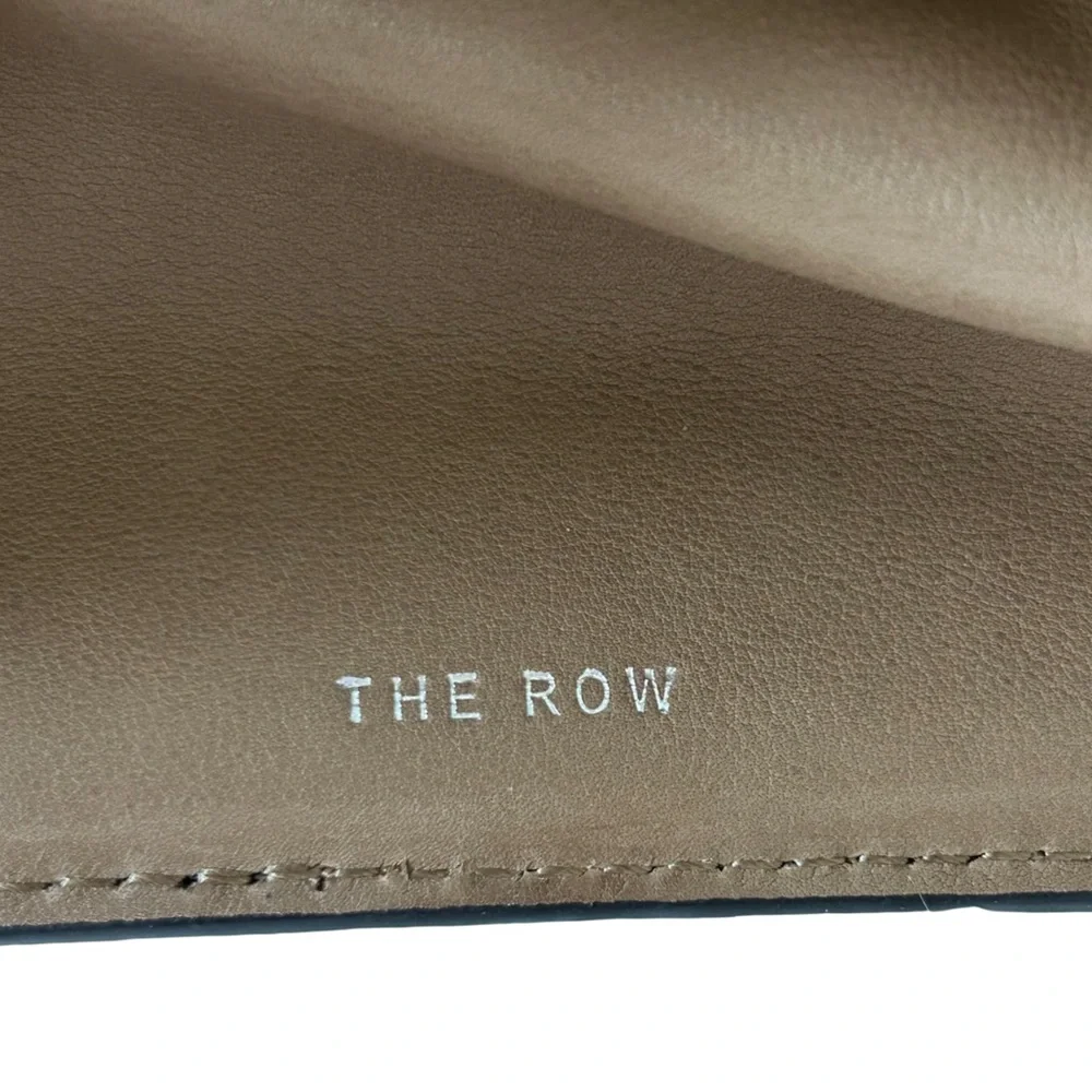 The Row Margaux Shoulder 12 Smooth Leather In Muschio - Picture 6 of 10